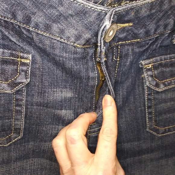 Mudd Jeans Distressed Medium Wash, Mid Rise, Button Flap, Cut-Off Denim Shorts - Picture 2 of 6